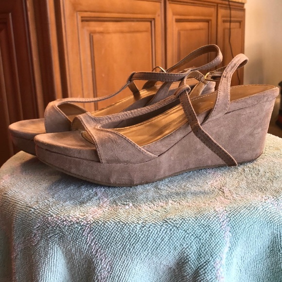 Wedges - Picture 2 of 5